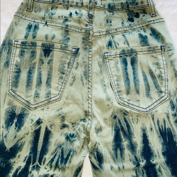 HIGH RISE AUTHENTIC AMERICAN DENIM - Picture 2 of 4